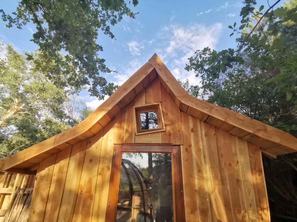 Cabane tordue de la bulle transparente Olea